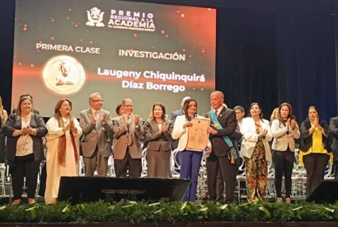 Profesores de la Universidad Rafael Urdaneta reciben el Premio a la Academia “Dr. Humberto Fernández Moran”