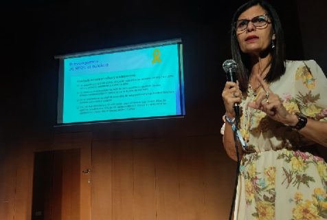 Escuela de Psicología de URU realiza charla para prevenir el suicidio
